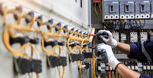 Professional Electrician technician working in Redan, GA
